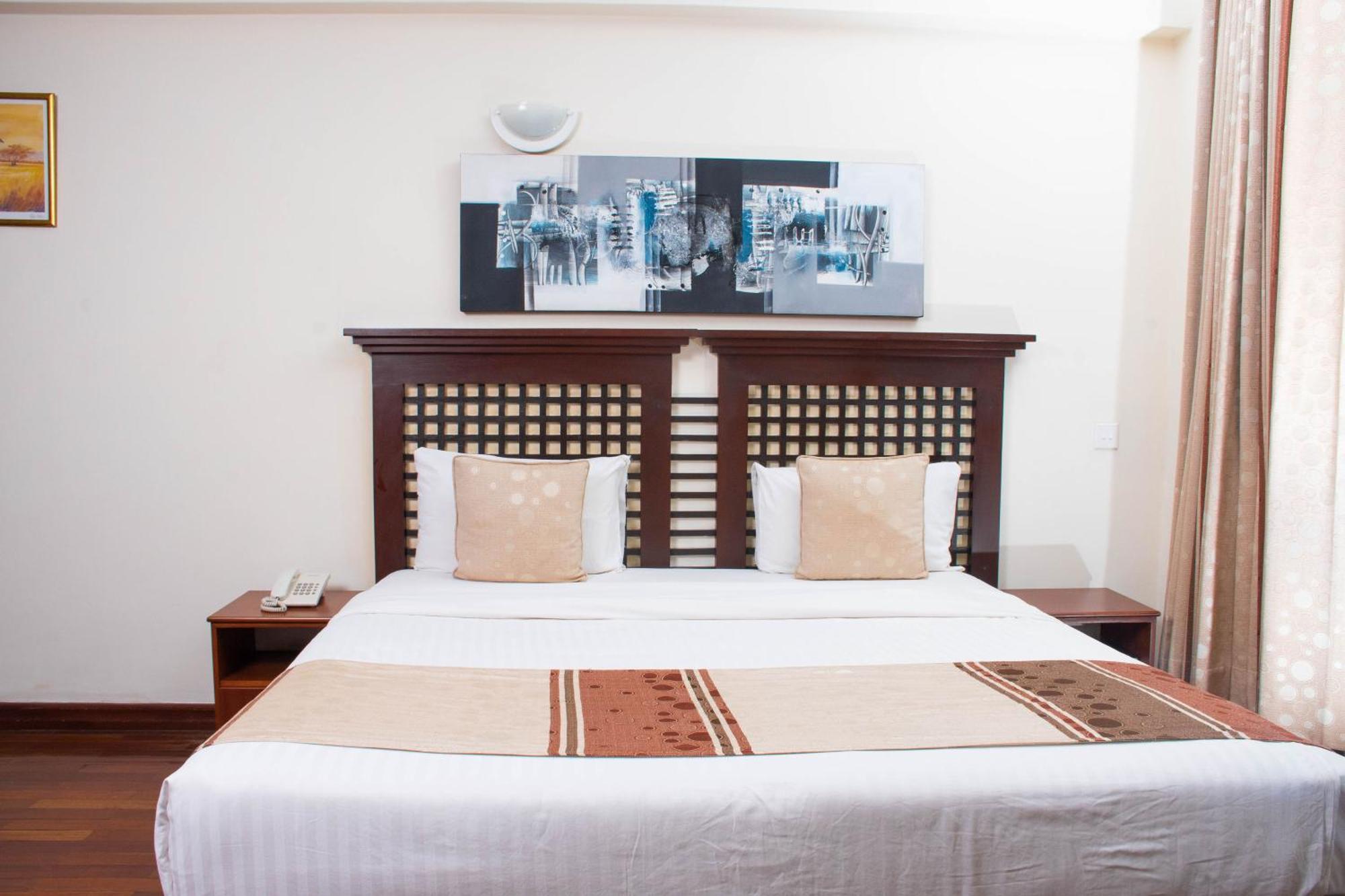 Cranes Suites Hotel 키탈레 외부 사진